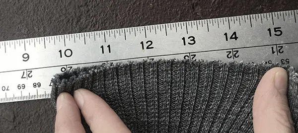 Stretching Rib - Knit Fabric - Working with knit fabrics - Top Tips - The Creative Curator