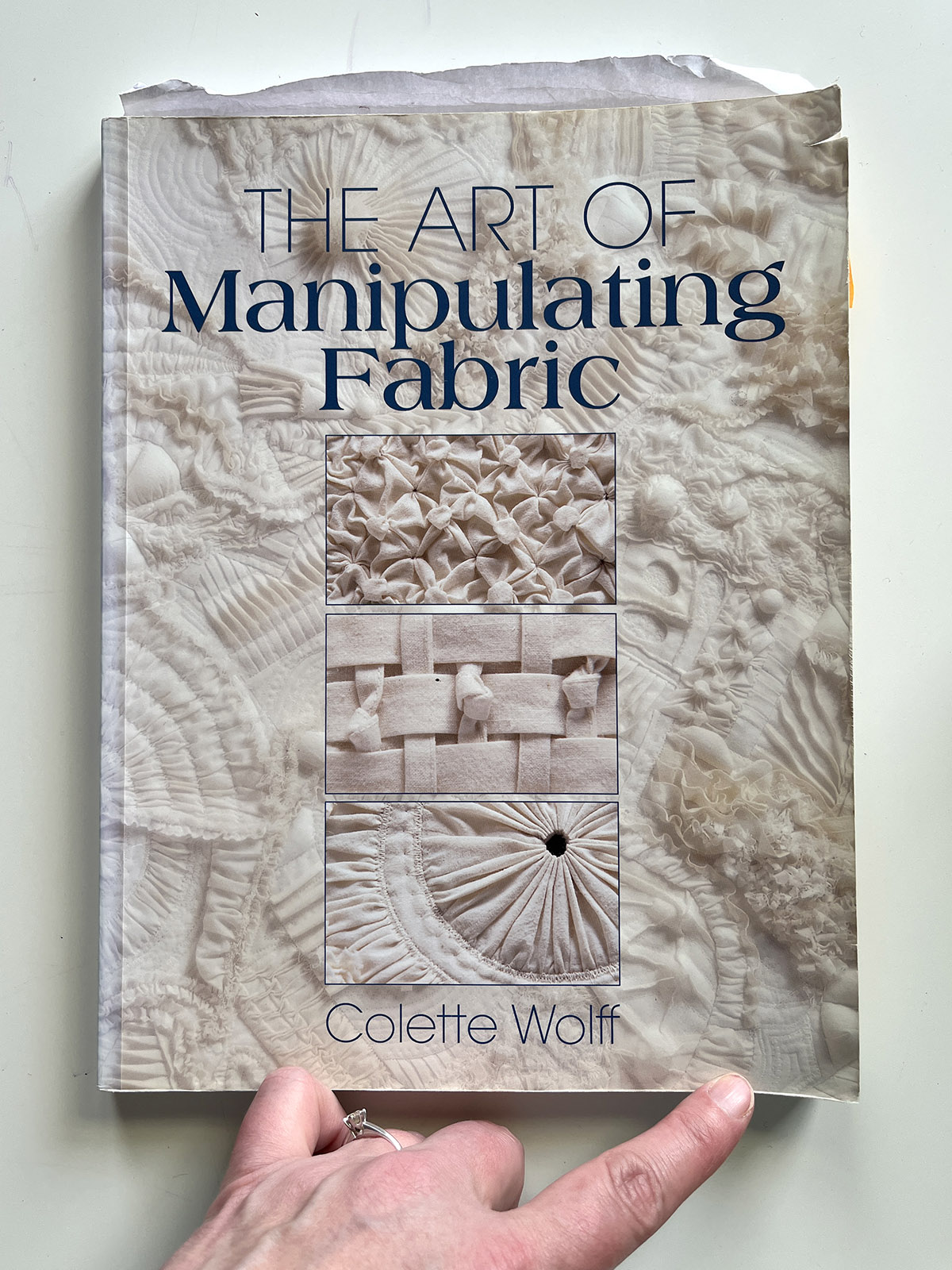 Cover of the book The Art of Manipulating Fabric