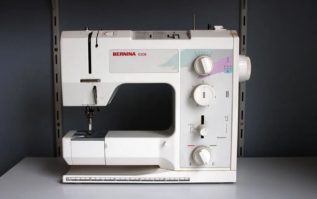 Bernina 1008 mechanical sewing machine