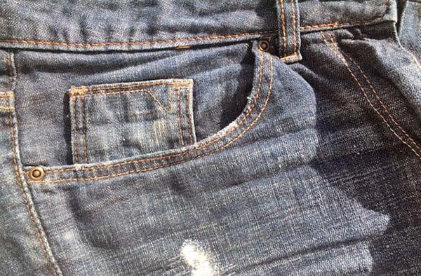 Denim slash pocket photo