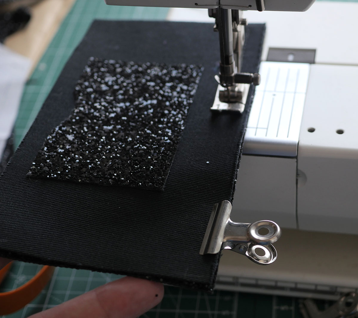 Sewing the front piece of my easy wallet to the back piece