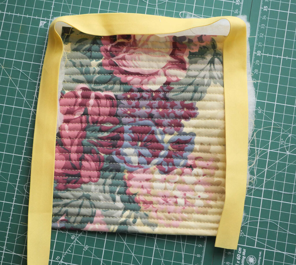 Choosing binding for my quilted glasses case