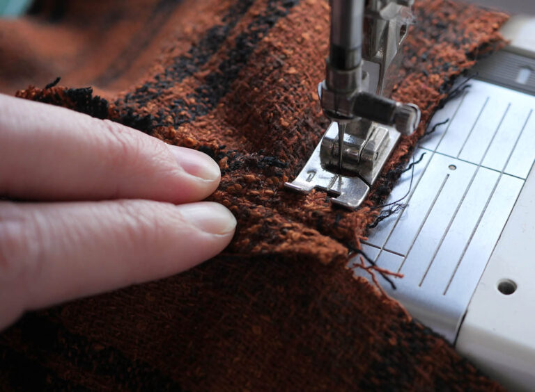 the side seam is an open seam on this DIY jacket
