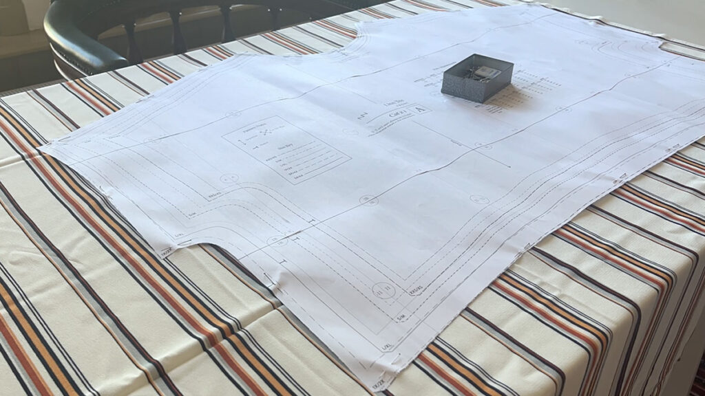 Cutting out the Linn Tee