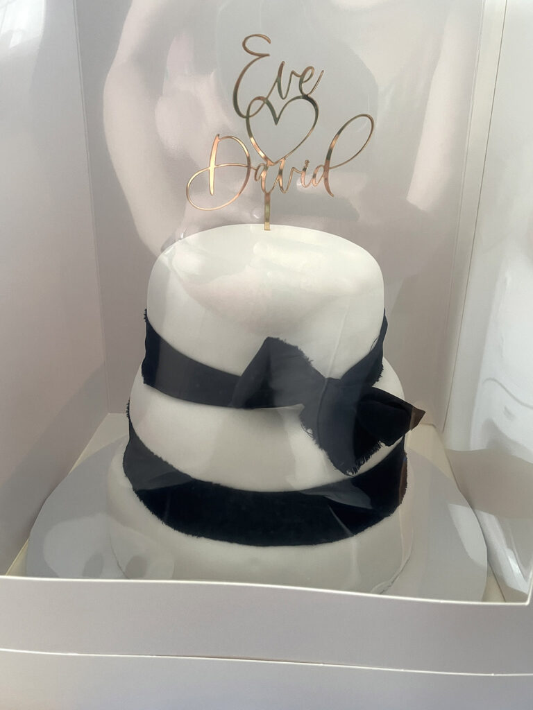The finished wedding cake